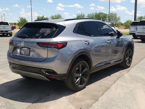 Used 2022 Buick Envision Essence w/ Sport Touring Package FWD image 4