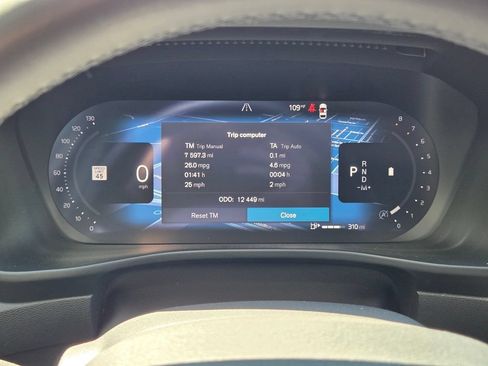 Certified 2025 Volvo XC40 B5 Ultra w/ Climate Package AWD/4WD image 26