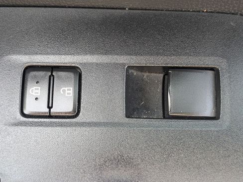 Used 2024 Toyota RAV4 LE FWD image 32