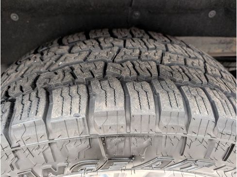 Used 2019 GMC Sierra 1500 Denali w/ Technology Package image 19