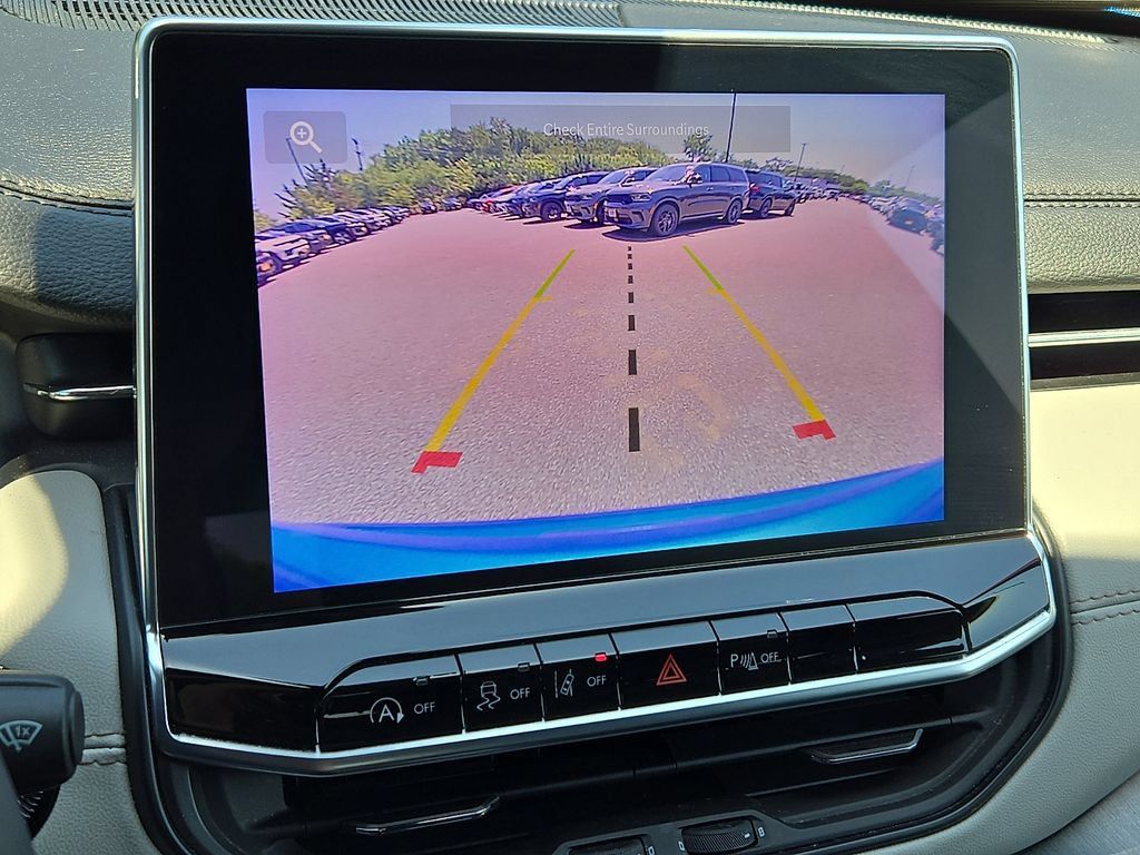 Certified 2024 Jeep Compass Limited AWD/4WD image 17