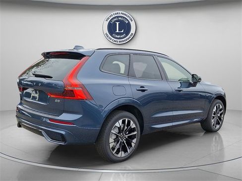 New 2026 Volvo XC60 B5 Plus w/ Protection Package Premier image 4