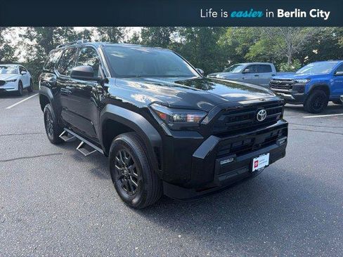 Certified 2026 Toyota 4Runner SR5 AWD/4WD image 1