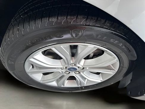 Used 2022 Ford Edge Titanium w/ Equipment Group 301A image 20