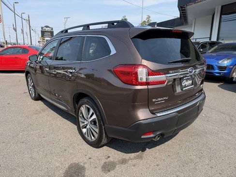 Used 2019 Subaru Ascent Touring w/ Popular Package #3 AWD/4WD image 3
