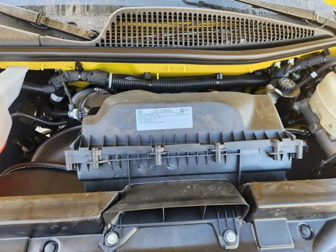 New 2025 Chevrolet Express 2500 image 30