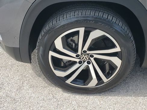 Certified 2021 Volkswagen Atlas SEL Premium AWD/4WD image 12