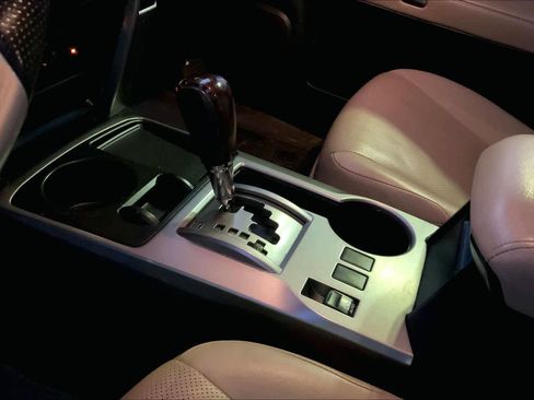 Used 2017 Toyota 4Runner Limited image 17