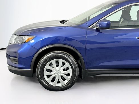 Used 2019 Nissan Rogue S image 39