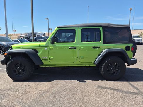 Used 2018 Jeep Wrangler Unlimited Sport AWD/4WD image 9