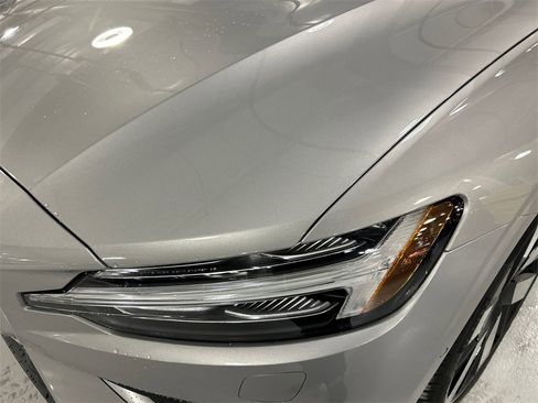 Certified 2023 Volvo S60 T8 Ultimate image 7