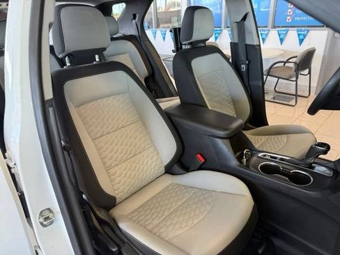 Used 2019 Chevrolet Equinox LS FWD image 25
