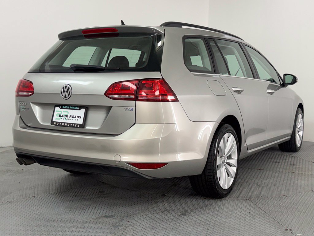 Used 2015 Volkswagen Golf TDI S FWD image 9