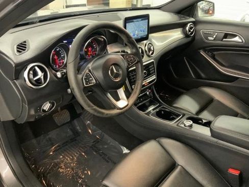 Used 2018 Mercedes-Benz GLA 250 4MATIC image 27