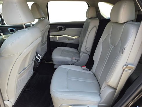 Certified 2024 Kia Sorento X-Line EX AWD/4WD image 20