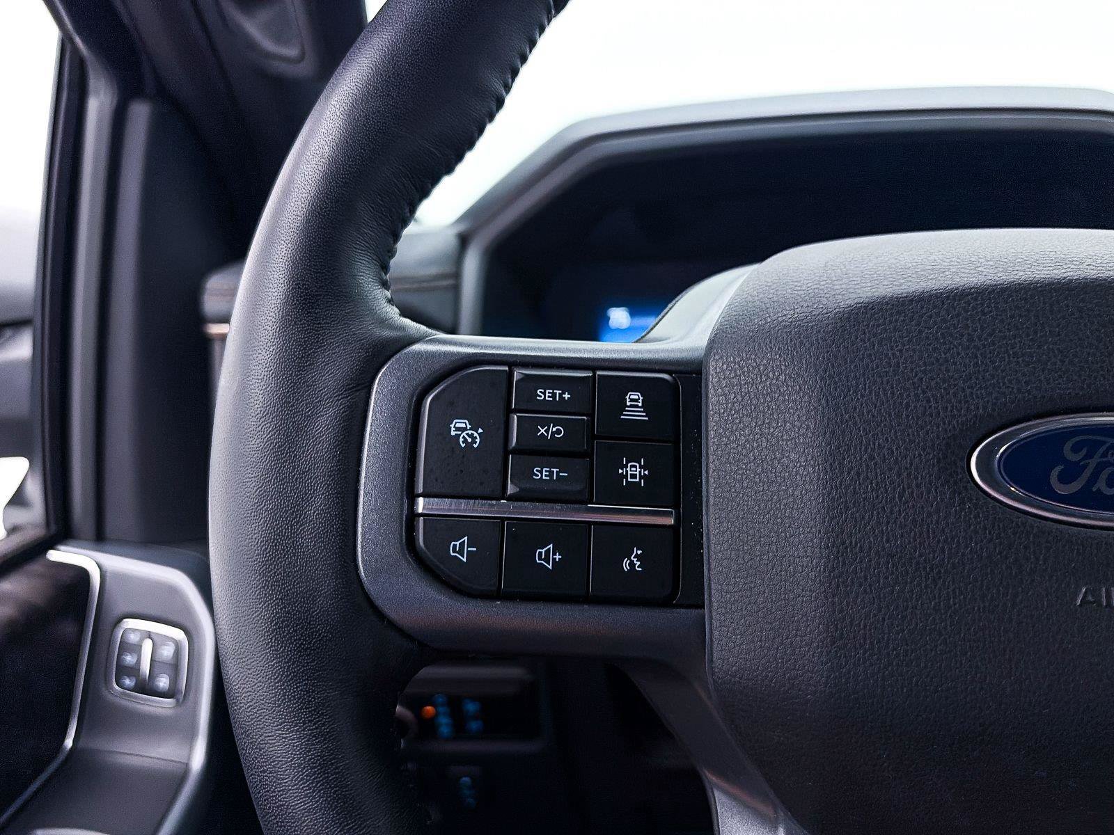 Used 2023 Ford F150 Lightning Lariat AWD/4WD image 33
