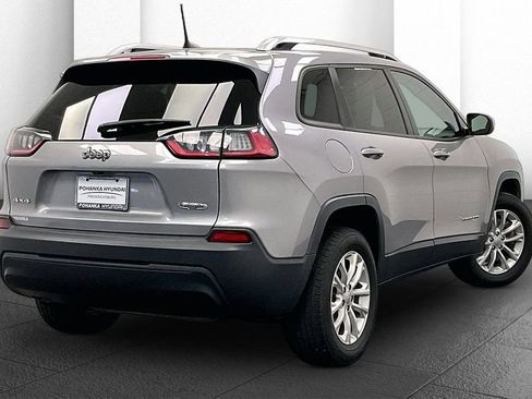Used 2020 Jeep Cherokee Latitude w/ Cold Weather Group image 11