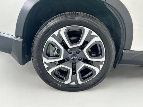 Used 2023 Subaru Ascent Limited AWD/4WD image 31