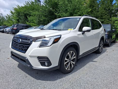 Used 2022 Subaru Forester Limited AWD/4WD image 3