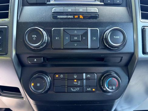 Used 2018 Ford F150 XLT AWD/4WD image 14