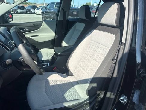 Used 2024 Chevrolet Equinox LS FWD image 11