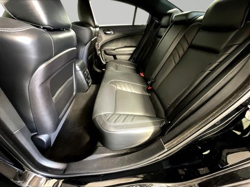 Used 2019 Dodge Charger SRT Hellcat w/ Harman/Kardon Audio Group RWD image 19