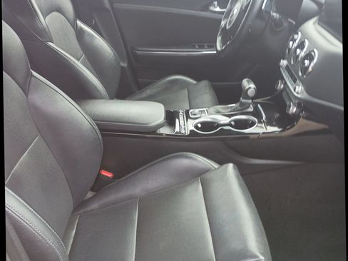 Used 2021 Kia Stinger GT-Line w/ Sun & Sound Package AWD/4WD image 26