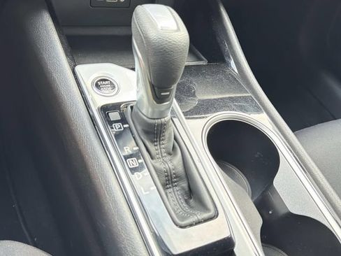 Used 2024 Nissan Altima 2.5 SV FWD image 26
