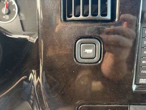 Used 2014 Chevrolet Express 1500 AWD image 14