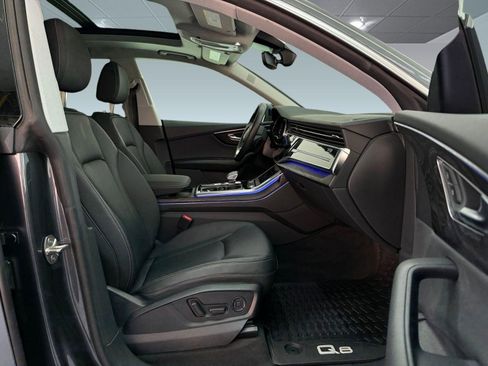 Used 2022 Audi Q8 Premium Plus w/ Premium Plus Package AWD/4WD image 24