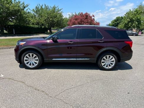 Certified 2023 Ford Explorer Limited w/ Equipment Group 301A AWD/4WD image 6