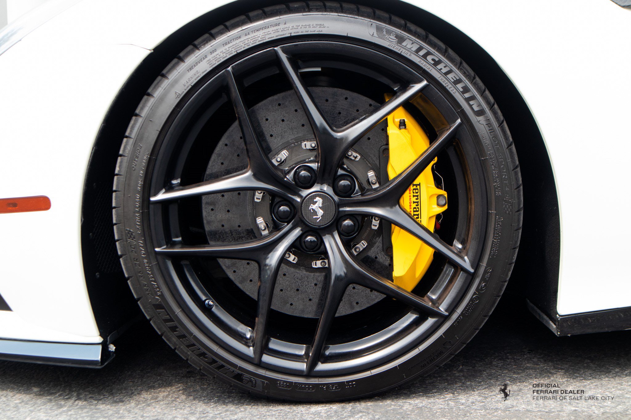 Used 2016 Ferrari F12 Berlinetta RWD image 12