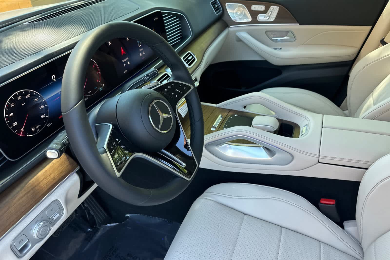 New 2026 Mercedes-Benz GLE 450 4MATIC image 9