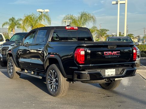 New 2026 GMC Canyon Denali AWD/4WD image 12