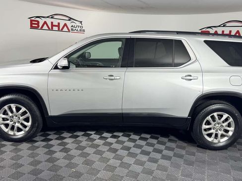 Used 2020 Chevrolet Traverse LT FWD image 3