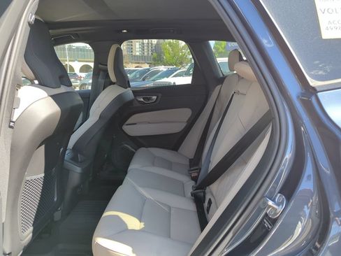 Used 2026 Volvo XC60 B5 Plus AWD/4WD image 9