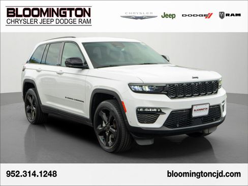 Used 2023 Jeep Grand Cherokee Limited w/ Luxury Tech Group II AWD/4WD image 1