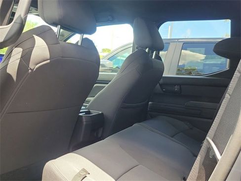 Used 2024 Toyota Tacoma TRD Sport image 7
