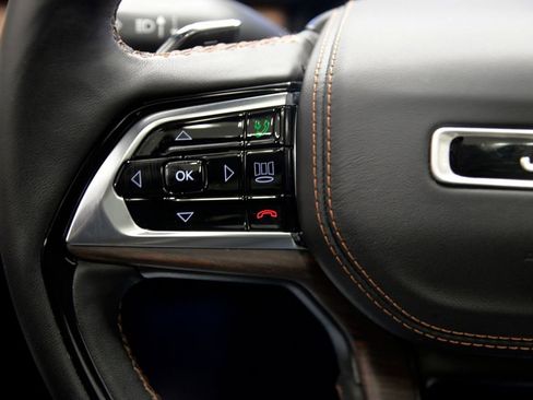 Used 2023 Jeep Grand Cherokee L Summit w/ Advanced Protech Group IV image 22