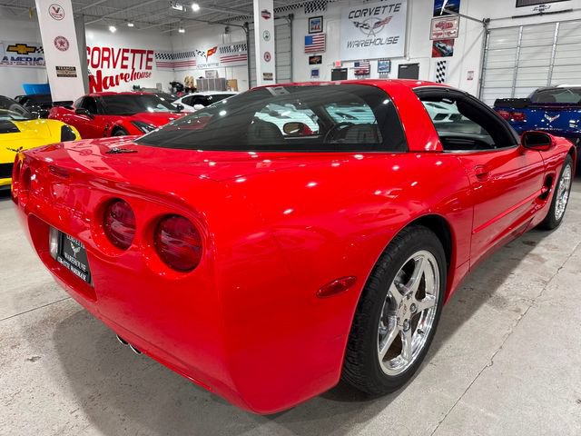 Used 2004 Chevrolet Corvette Coupe w/ Roof Package RWD image 5