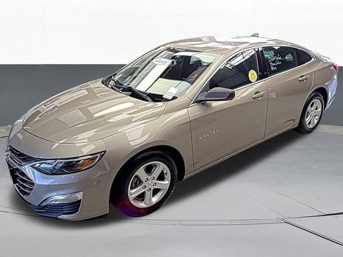 Used 2023 Chevrolet Malibu LS image 6