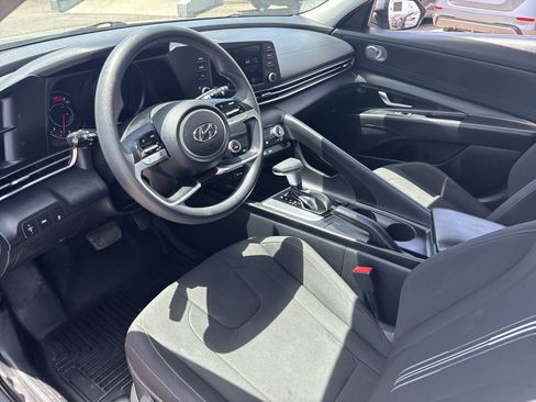 Used 2022 Hyundai Elantra SEL FWD image 45