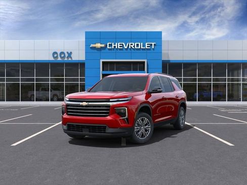 New 2025 Chevrolet Traverse LT FWD image 8