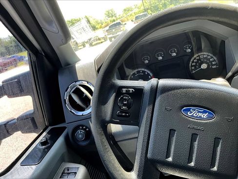 Used 2014 Ford F250 XLT AWD/4WD image 14