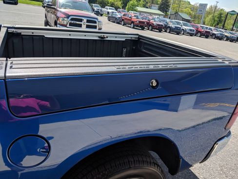 Used 2019 RAM 1500 Big Horn w/ Rambox Value Package image 11