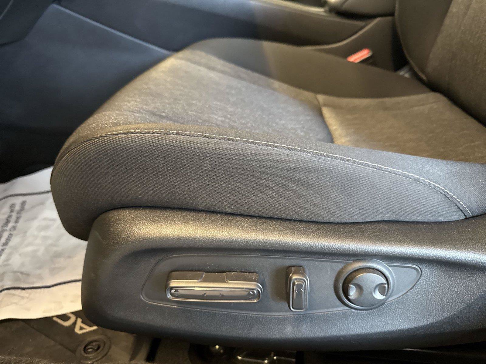Used 2025 Honda Accord SE image 14