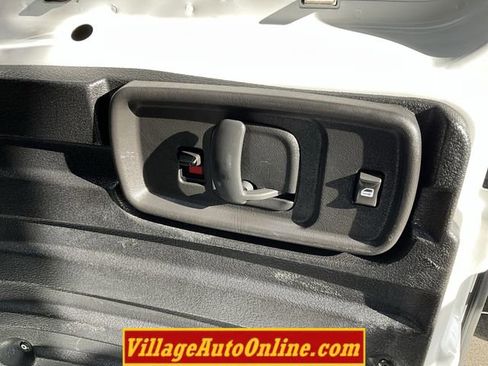 Used 2019 Chevrolet Express 2500 w/ Driver Convenience Package image 30