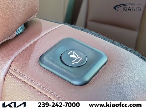 Used 2024 Kia Telluride SX image 14