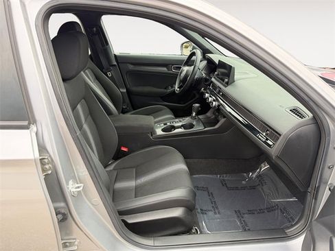 Used 2023 Honda Civic Sport image 14