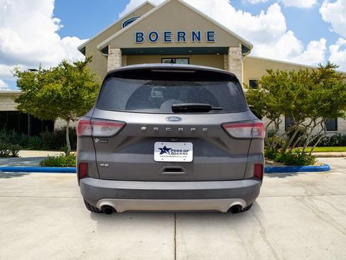 Used 2021 Ford Escape SE w/ Convenience Package FWD image 4
